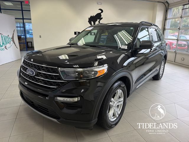 Certified 2022 Ford Explorer XLT w/ Equipment Group 202A RWD image 4