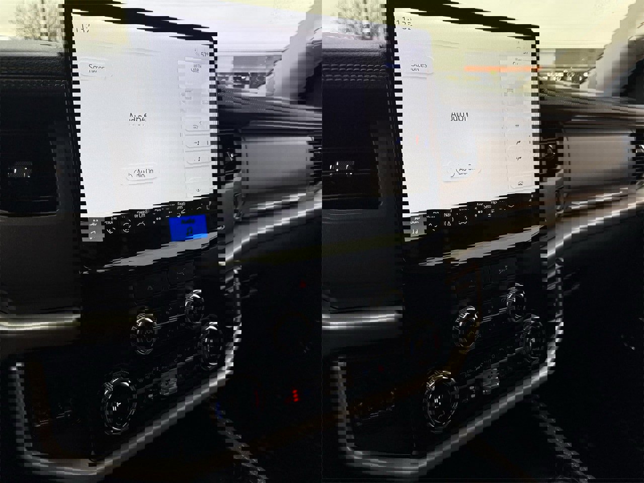 Certified 2022 Ford Expedition XLT image 16