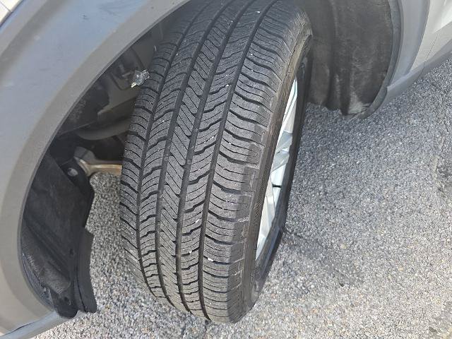 Certified 2023 Ford Explorer XLT w/ Equipment Group 202A AWD/4WD image 31