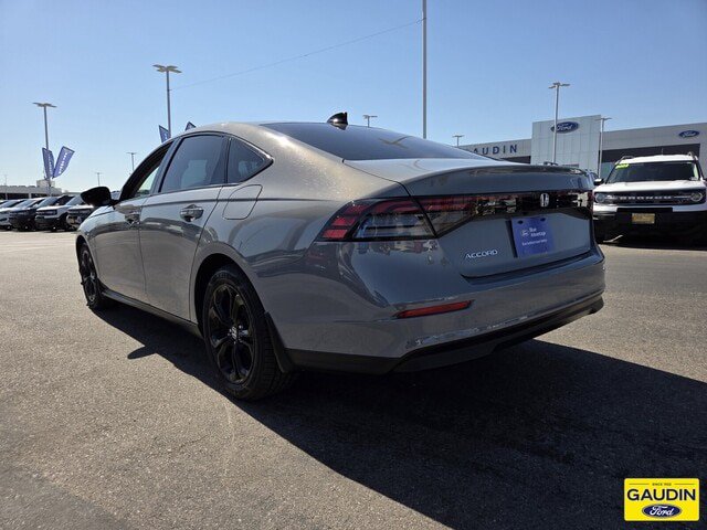 Used 2025 Honda Accord SE image 5
