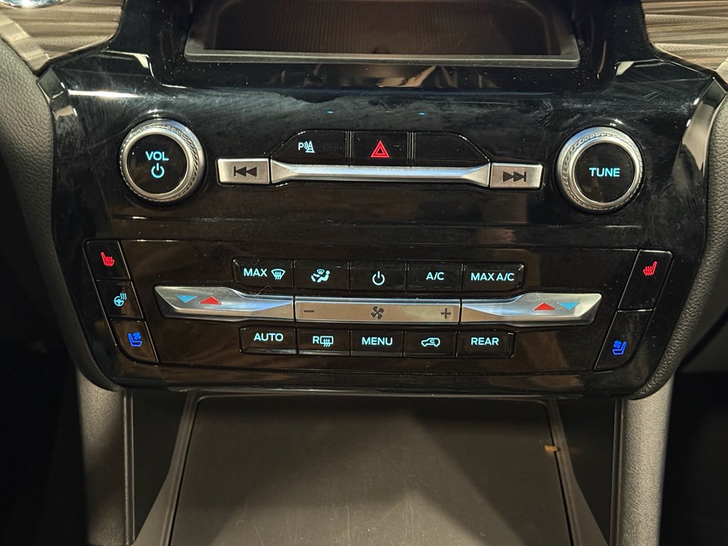 Certified 2024 Ford Explorer Limited image 25