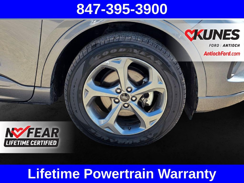 Certified 2024 Ford Escape ST-Line AWD/4WD image 10