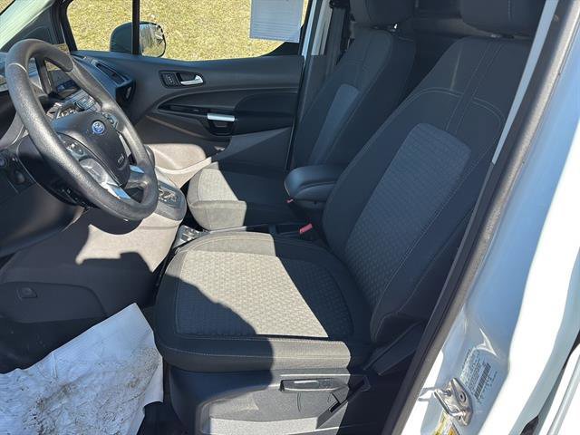 Certified 2023 Ford Transit Connect XLT image 11