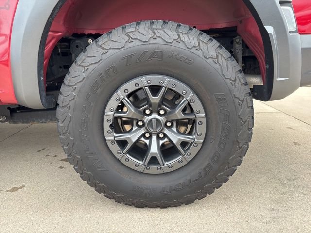 Certified 2022 Ford F150 Raptor w/ Raptor 37 Performance Package AWD/4WD image 8
