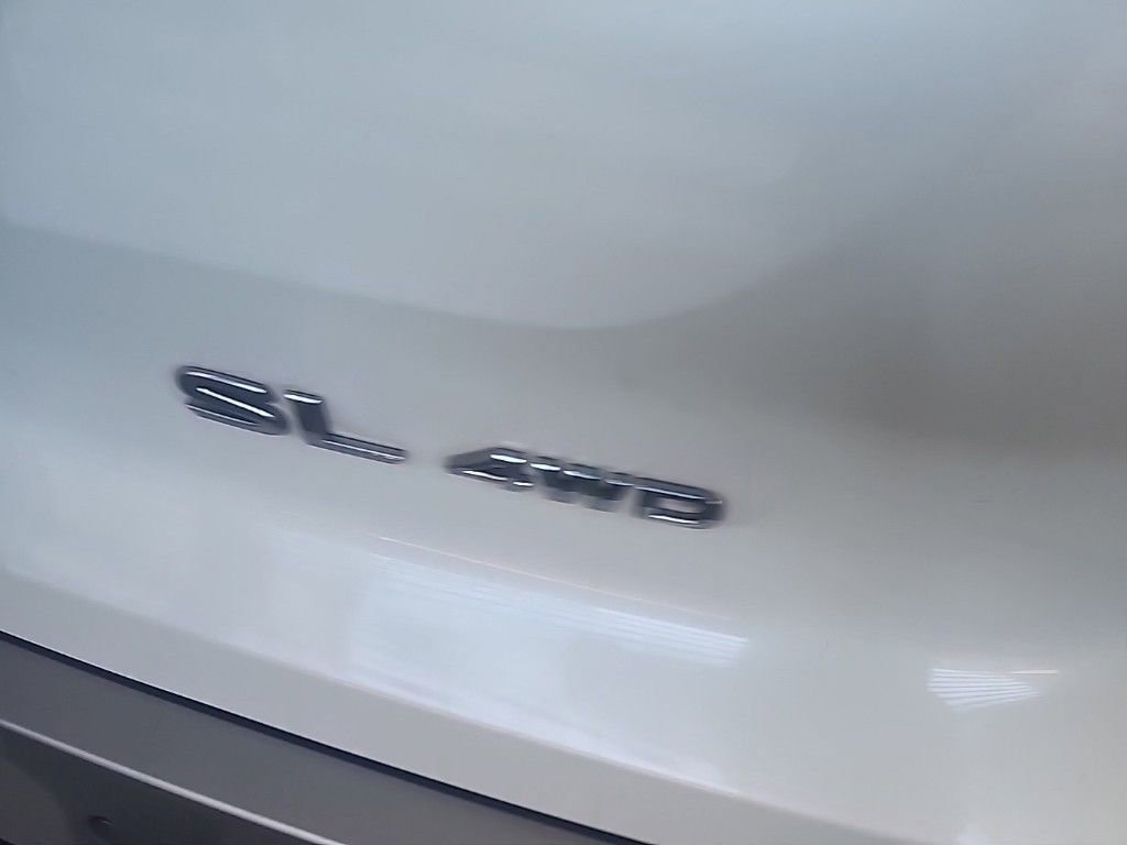 Used 2022 Nissan Pathfinder SL w/ SL Premium Package image 9