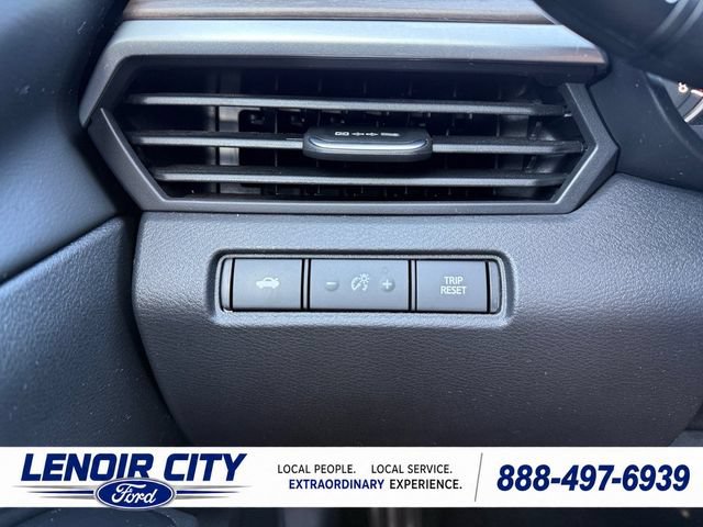Used 2025 Nissan Altima 2.5 SV FWD image 19