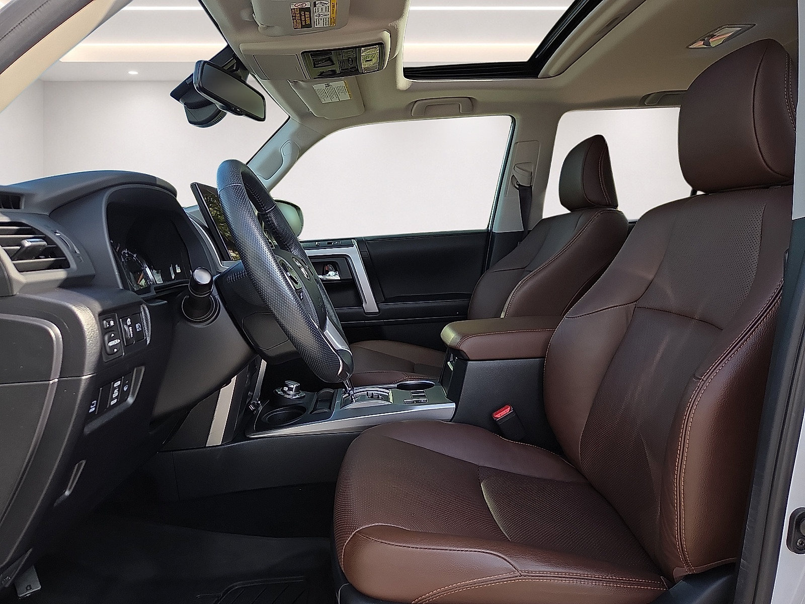Used 2024 Toyota 4Runner Limited AWD/4WD image 14