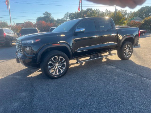 Used 2023 GMC Canyon Denali AWD/4WD image 2