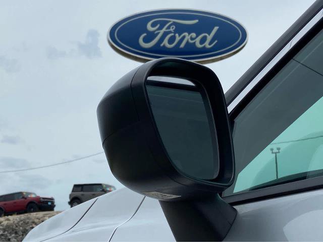 Used 2025 Nissan Rogue S FWD image 32