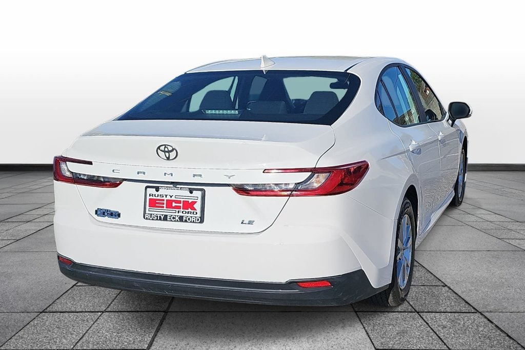 Used 2025 Toyota Camry LE FWD image 5
