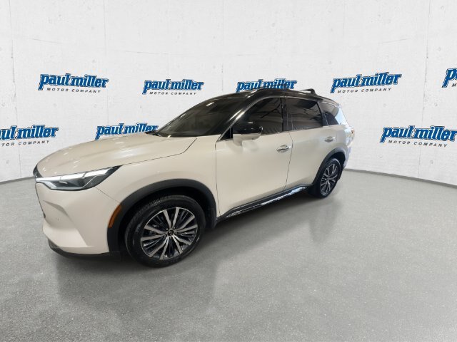 Used 2023 INFINITI QX60 Sensory w/ Vision Package AWD/4WD image 5