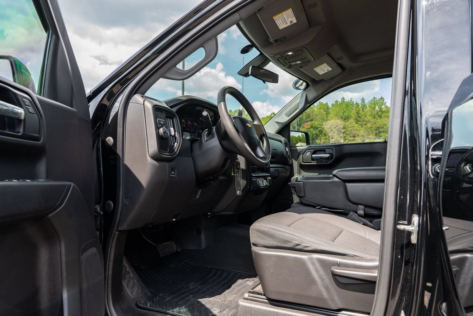 Used 2021 Chevrolet Silverado 1500 Custom RWD image 17