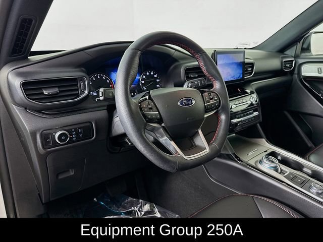 Certified 2023 Ford Explorer ST-Line w/ Class IV Trailer Tow Package image 10