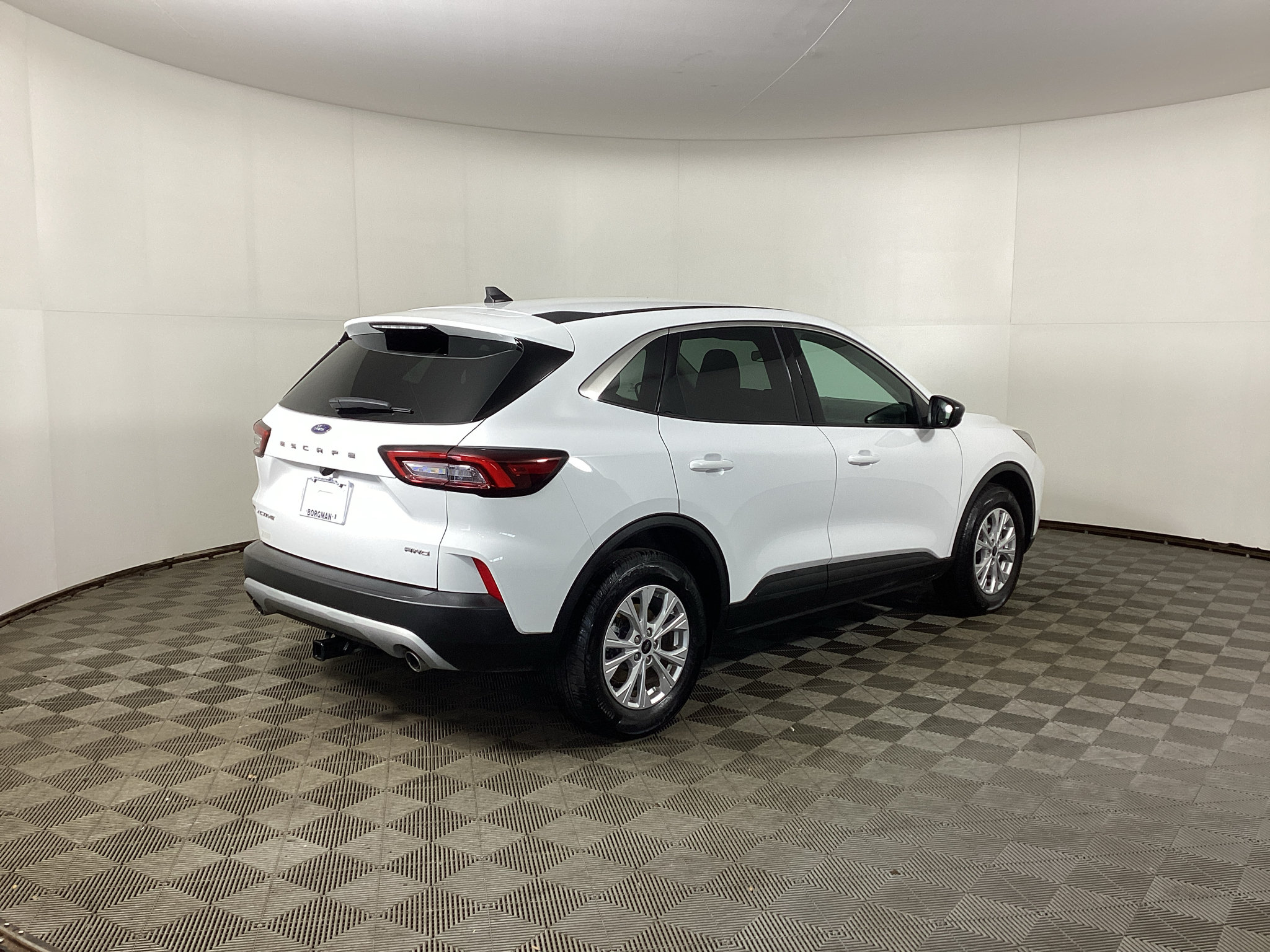 Certified 2024 Ford Escape Active AWD/4WD image 2