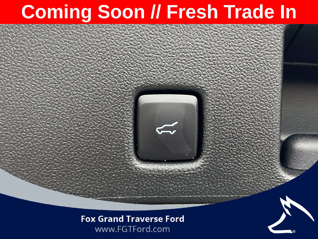 Certified 2024 Ford Escape Platinum AWD/4WD image 39