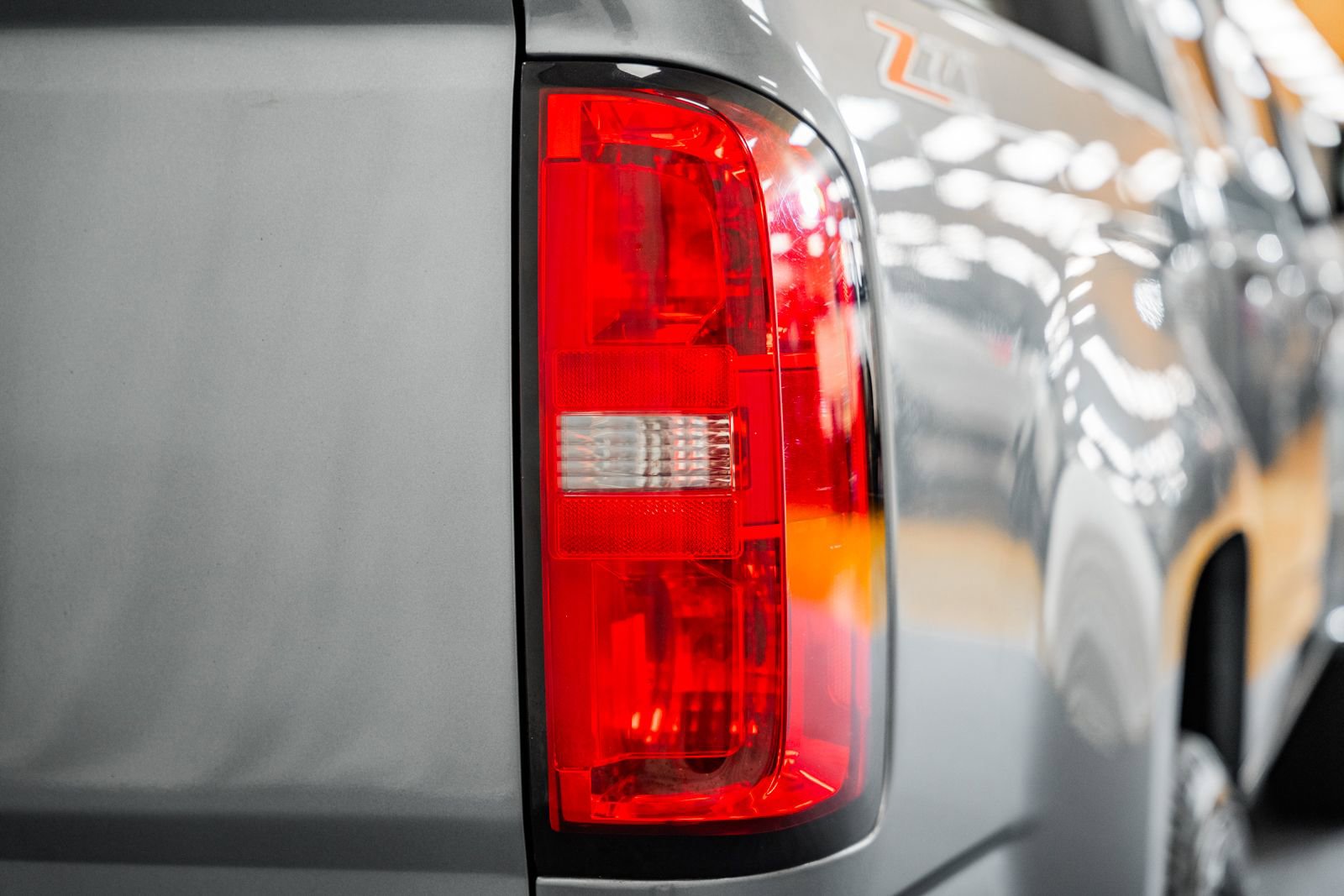 Used 2018 Chevrolet Colorado Z71 image 17