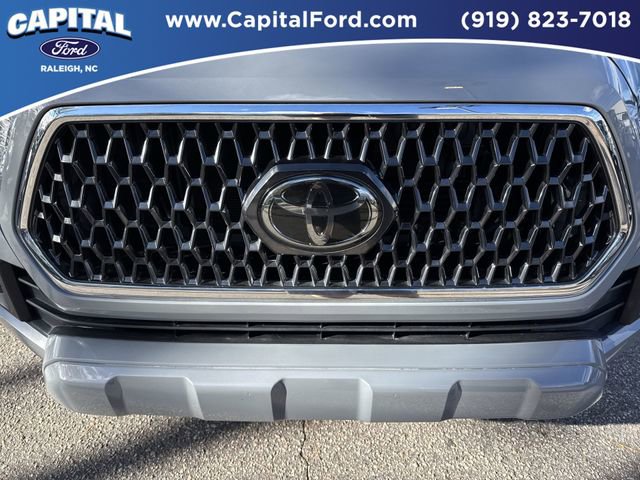 Used 2019 Toyota Tacoma TRD Sport image 10