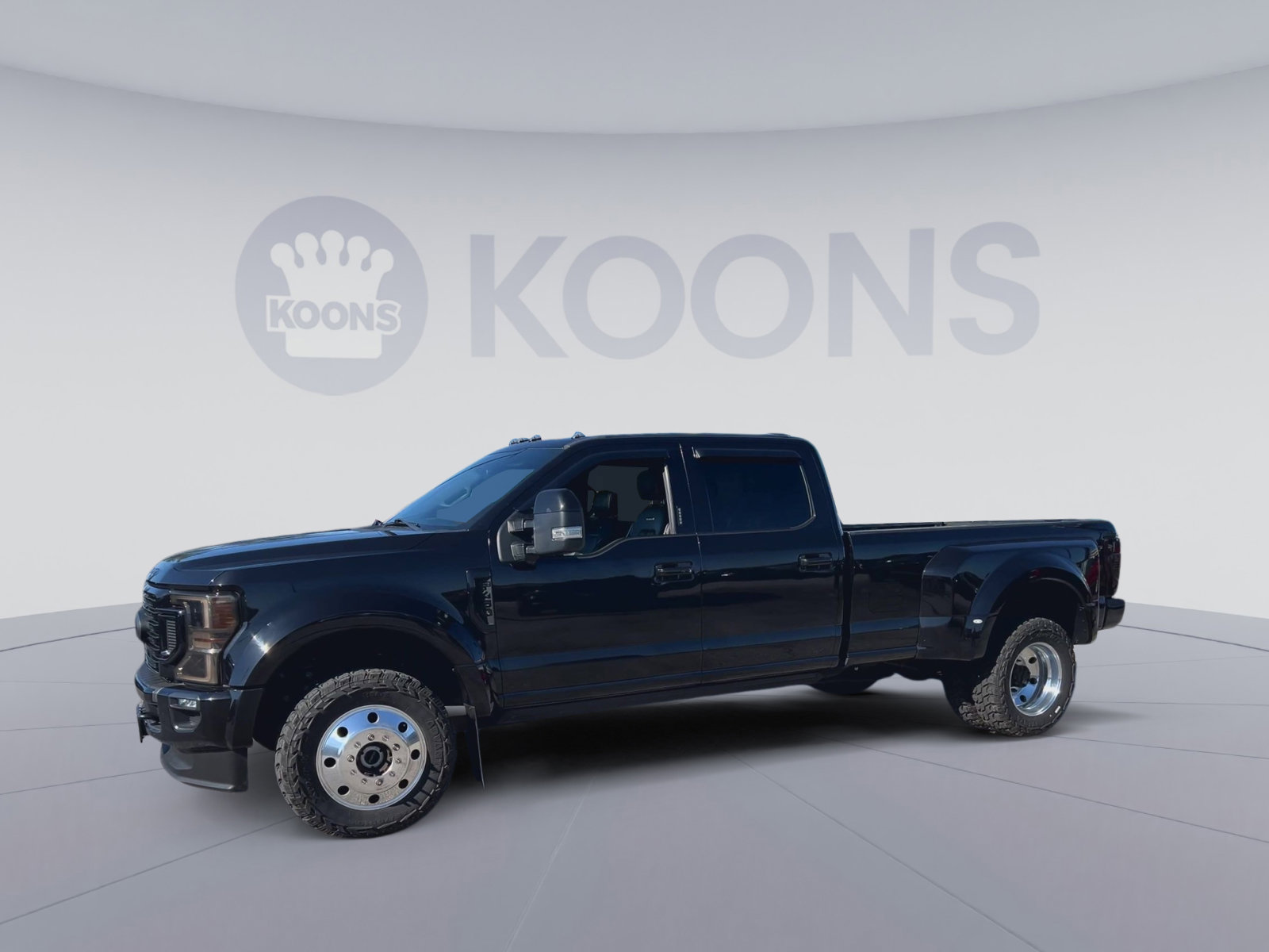 Certified 2020 Ford F450 Platinum w/ FX4 Off-Road Package AWD/4WD image 7