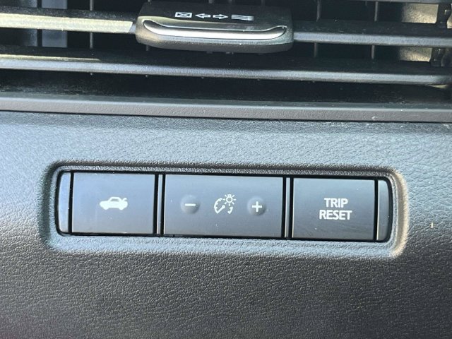Used 2020 Nissan Altima 2.5 SR FWD image 34