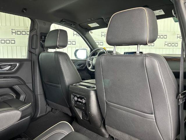 Used 2022 Chevrolet Suburban Premier AWD/4WD image 12