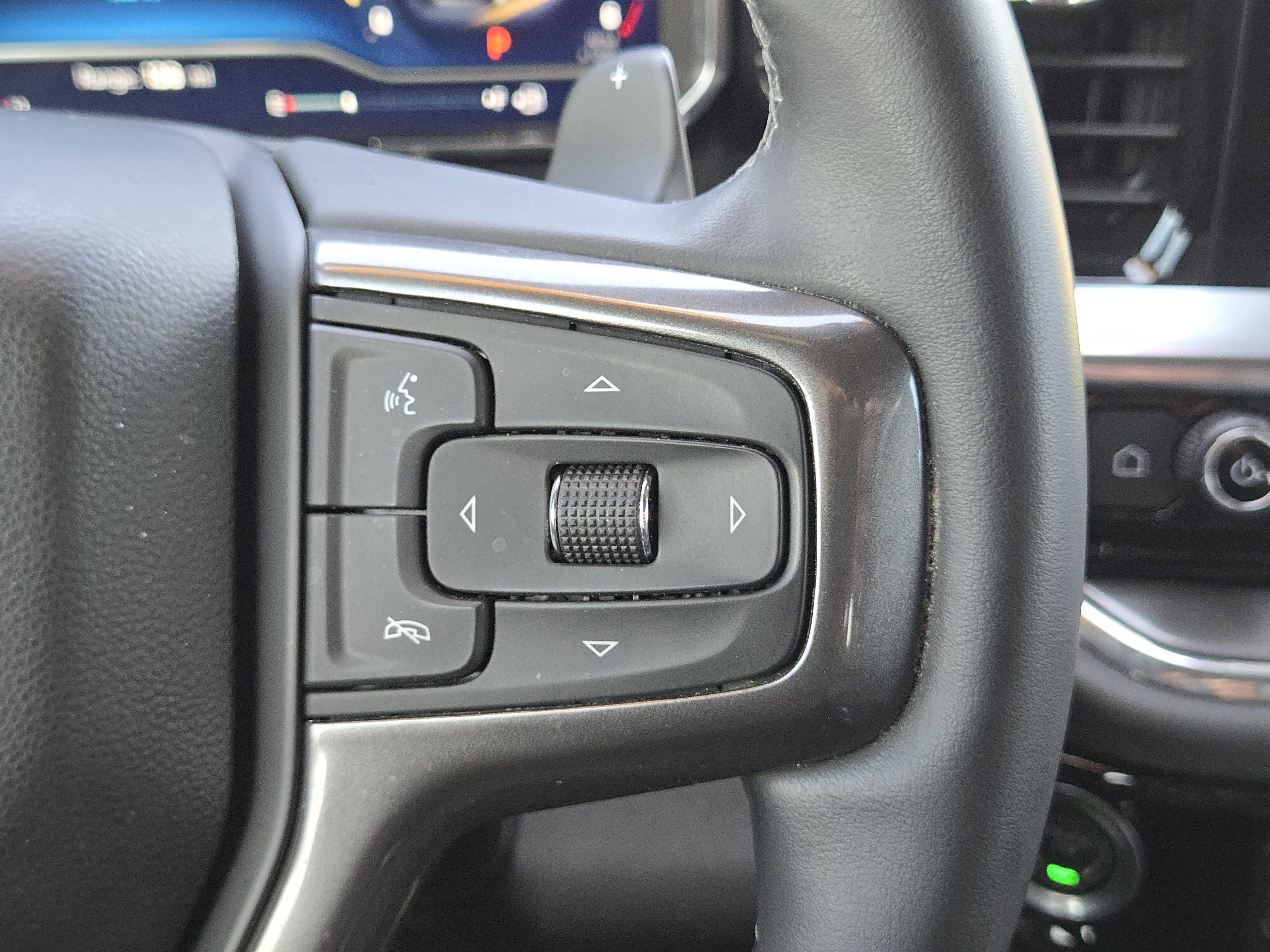 Used 2023 Chevrolet Silverado 1500 High Country w/ Z71 Off-Road Package image 27