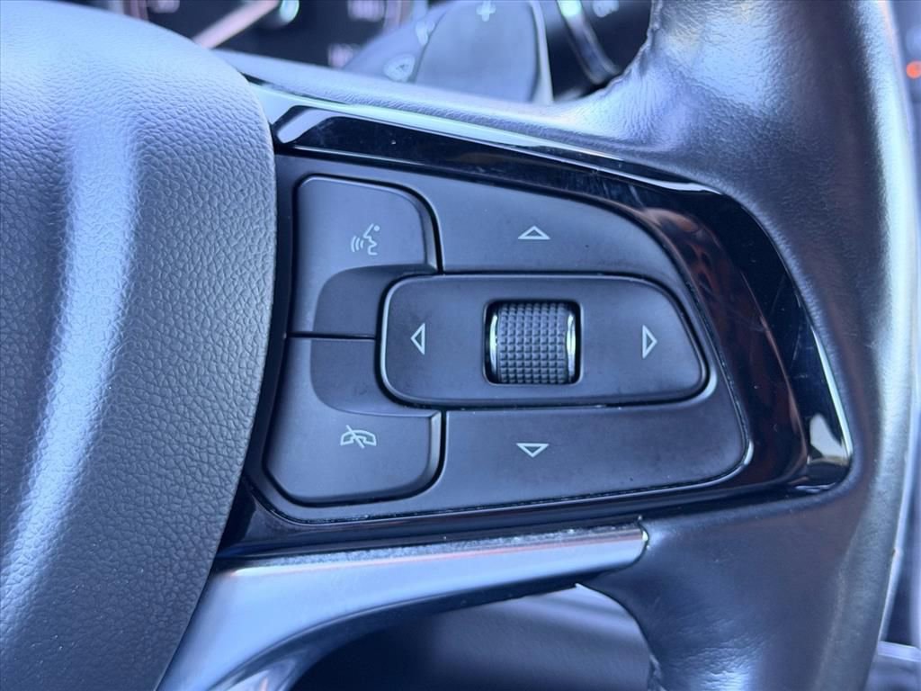 Used 2023 Buick Enclave Essence FWD image 24