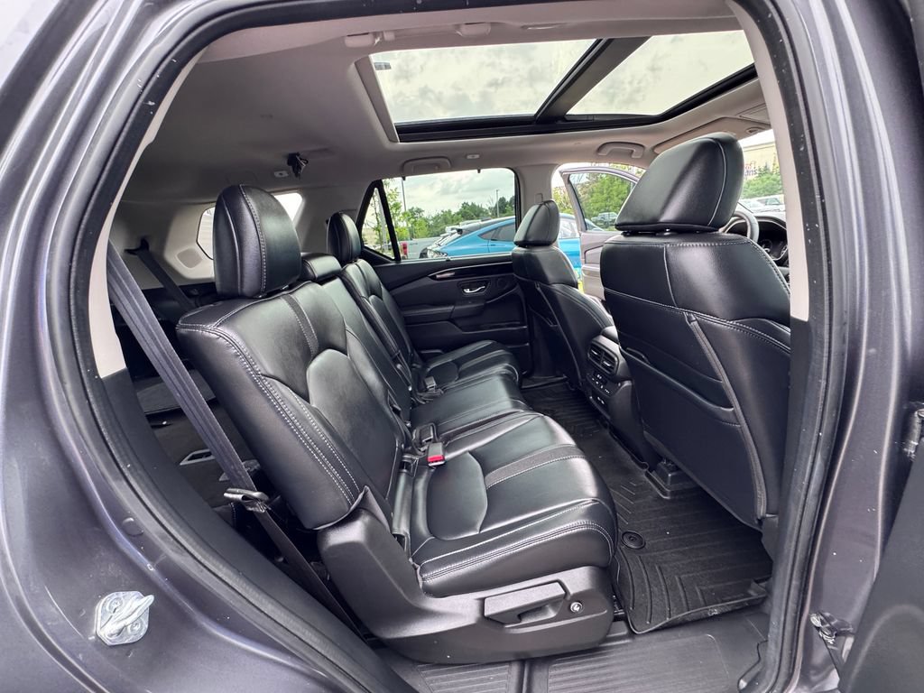 Used 2023 Honda Pilot Touring image 29