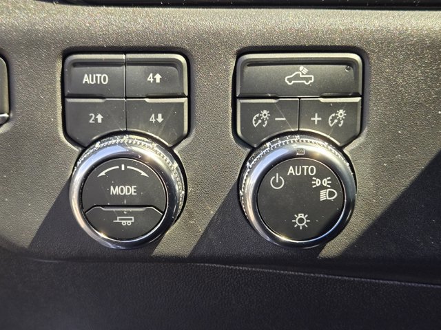 Used 2023 GMC Sierra 1500 SLE image 19