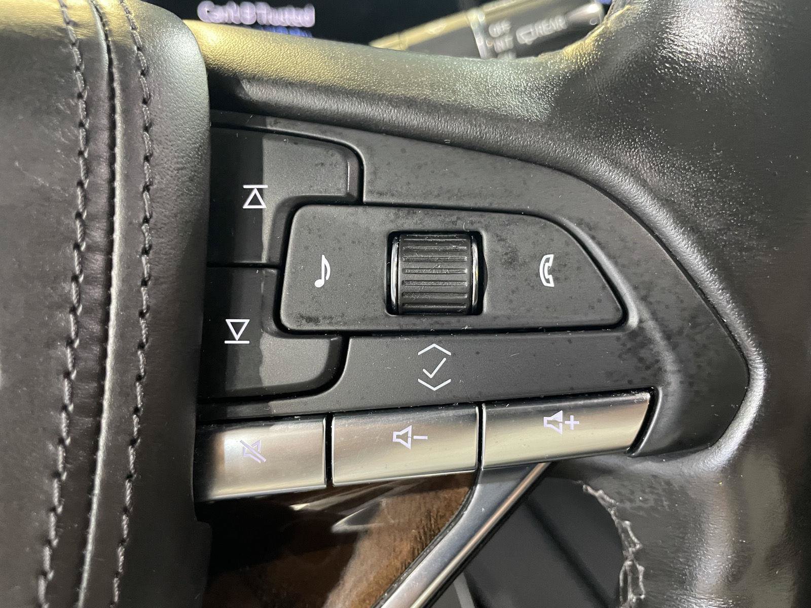 Used 2022 Cadillac Escalade Sport Platinum w/ LPO, ONYX Package AWD/4WD image 15