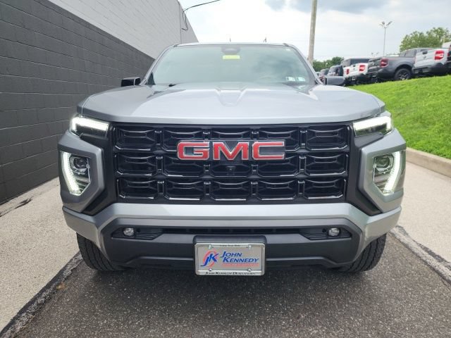 Used 2024 GMC Canyon Elevation w/ Elevation Premium Package RWD image 2