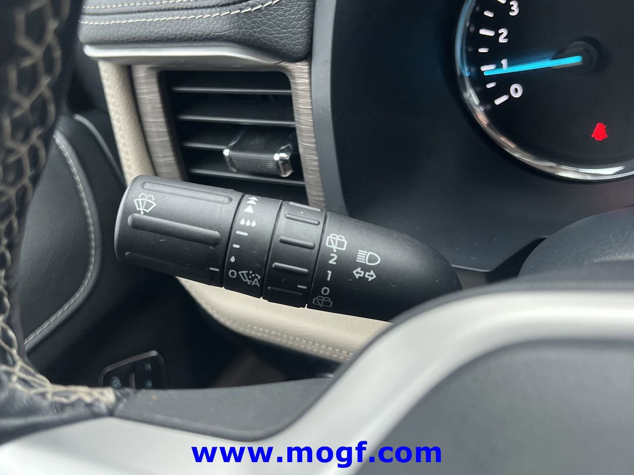 Certified 2024 Ford Expedition Max Limited image 19