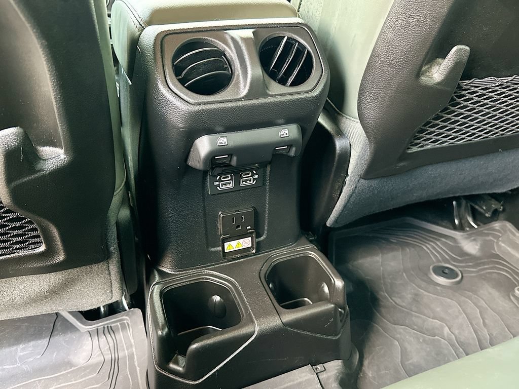 Used 2024 Jeep Gladiator Mojave AWD/4WD image 4
