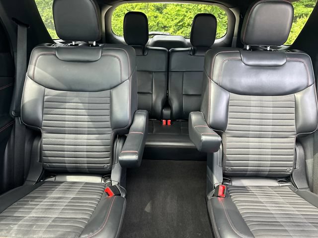 Certified 2025 Ford Explorer ST-Line w/ Premium Package AWD/4WD image 38