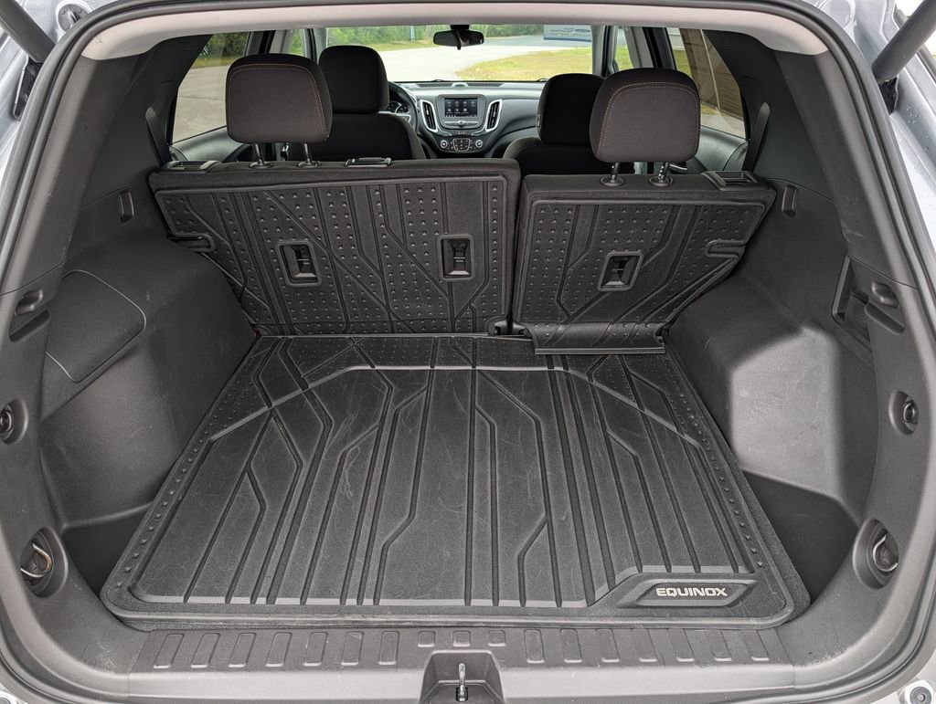Used 2024 Chevrolet Equinox LT w/ LPO, Floor Liner Package FWD image 28