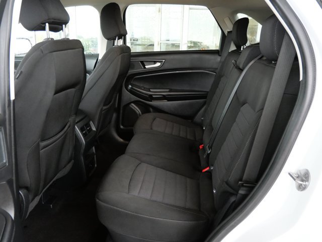 Certified 2024 Ford Edge SE w/ Black Appearance Package AWD/4WD image 15