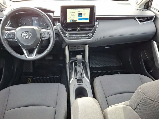Used 2024 Toyota Corolla Cross LE w/ Moonroof Package AWD/4WD image 15