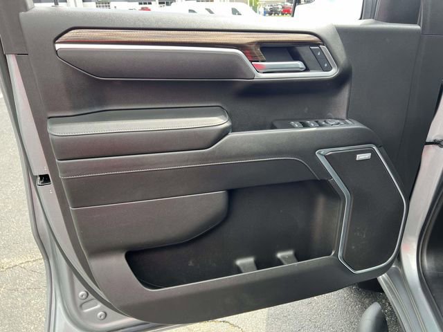 Used 2025 Chevrolet Silverado 1500 RST w/ Redline Edition image 13