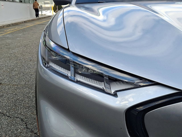 Certified 2021 Ford Mustang Mach-E Premium image 29