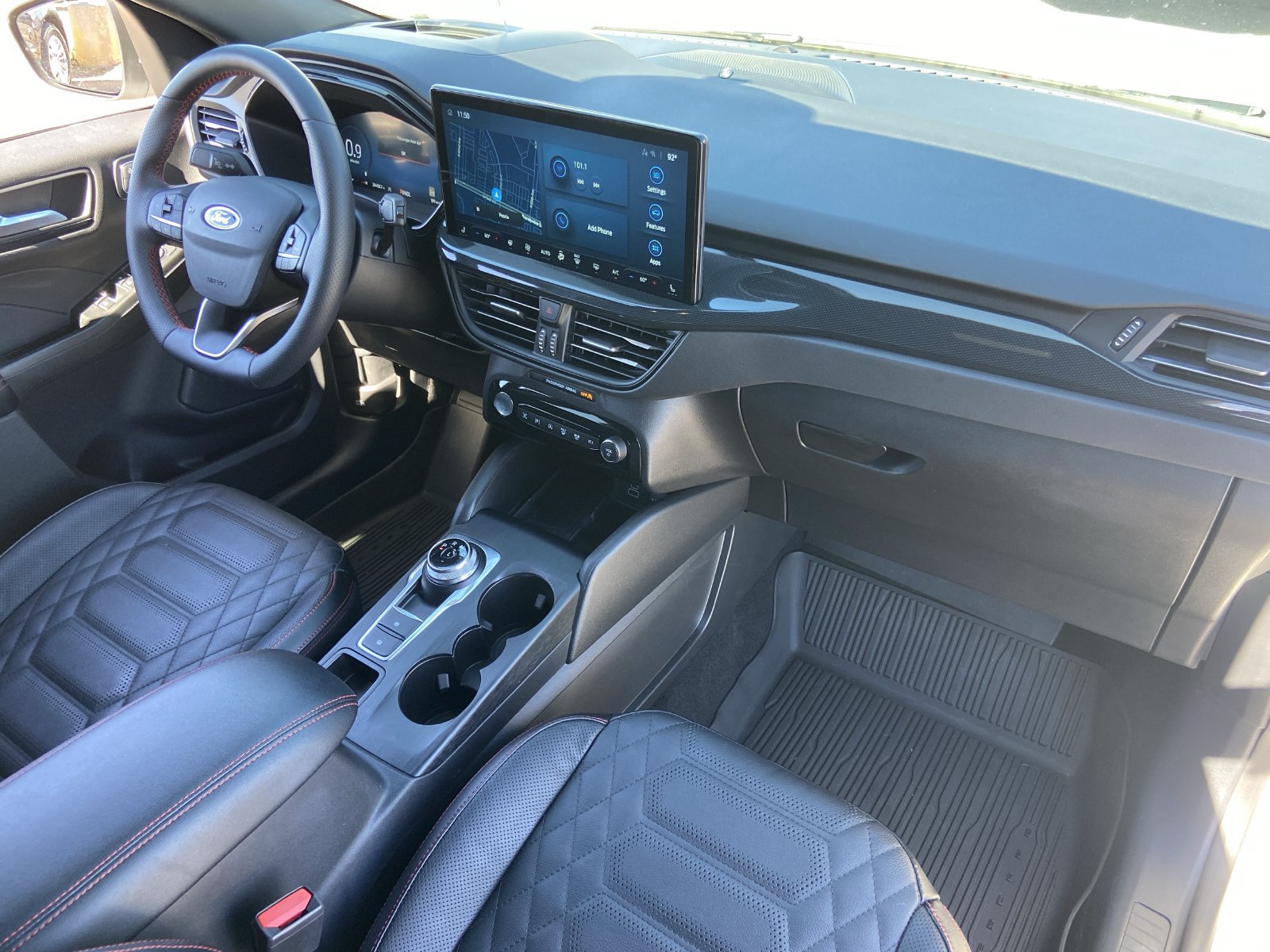 Certified 2024 Ford Escape ST-Line Elite w/ Premium Technology Package AWD/4WD image 14