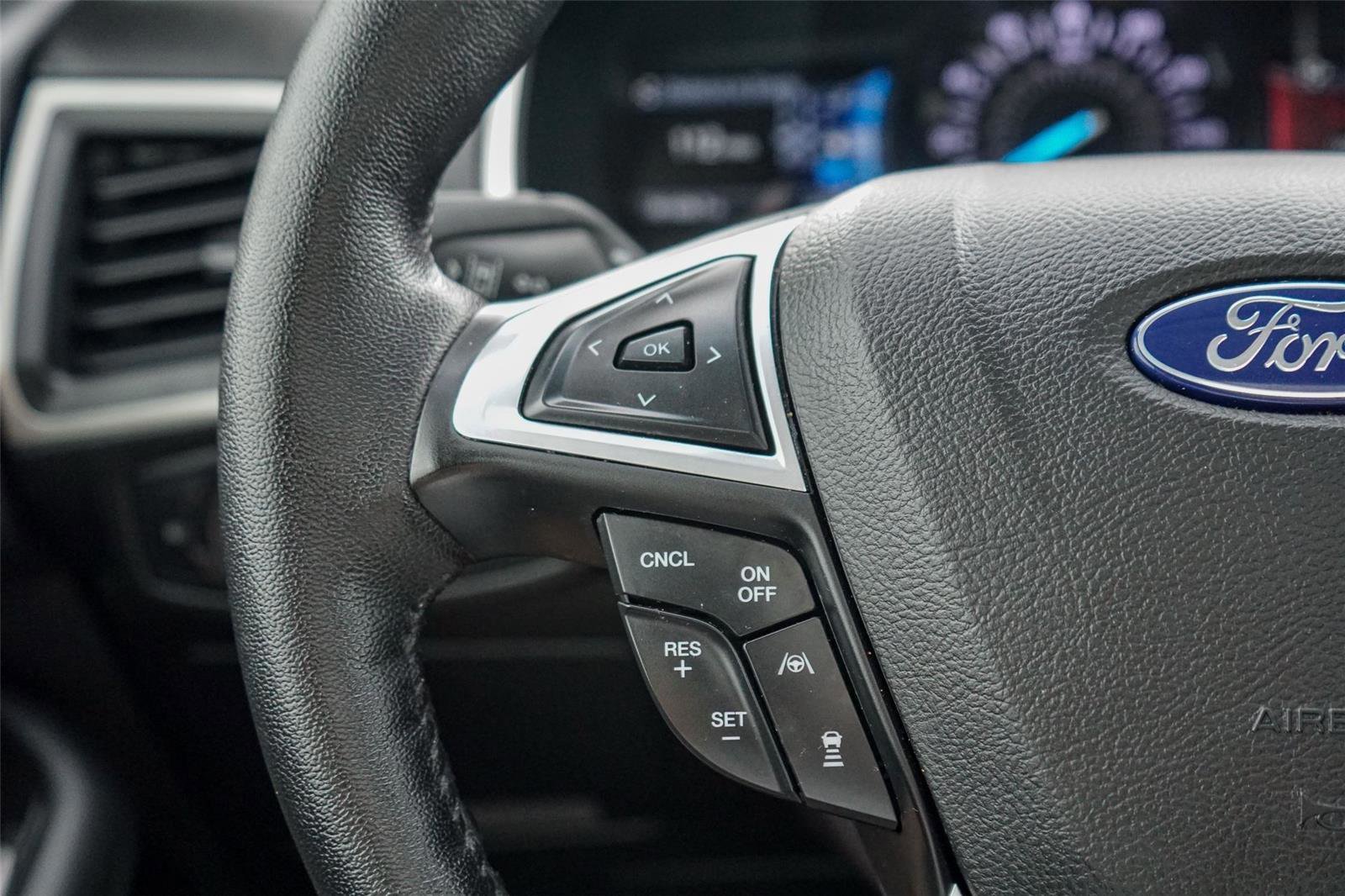 Certified 2019 Ford Edge SEL w/ Equipment Group 201A image 16