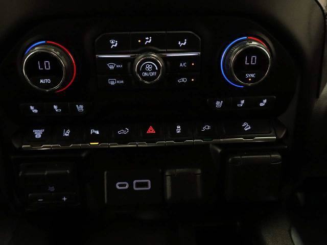 Used 2021 Chevrolet Silverado 2500 LTZ w/ Carhartt Edition AWD/4WD image 19