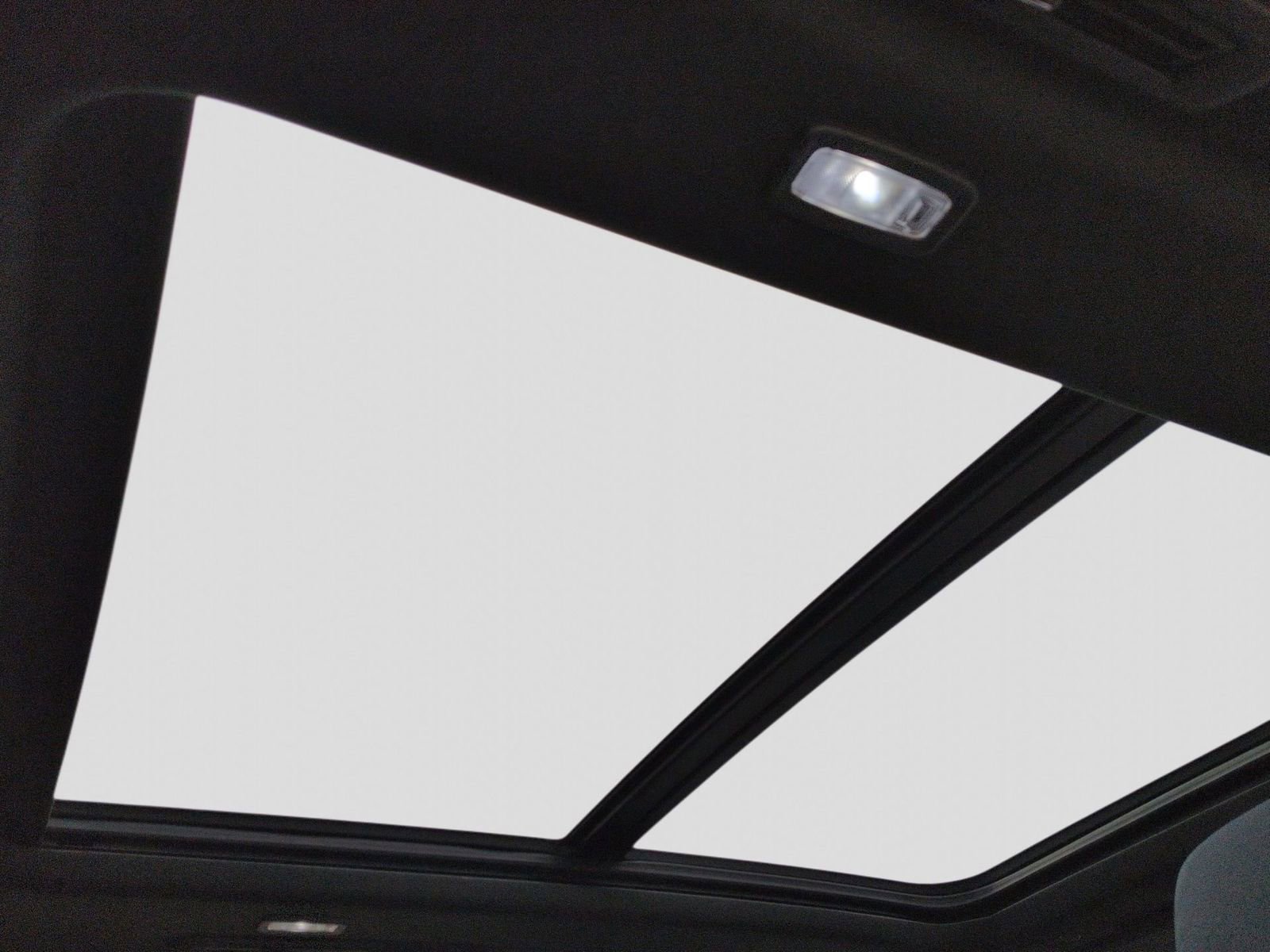 Used 2024 GMC Yukon XL Denali w/ Max Trailering Package image 16