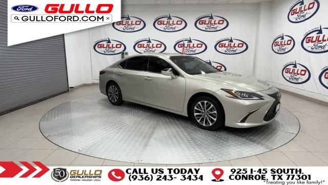 Used 2022 Lexus ES 350 w/ Premium Package FWD image 2