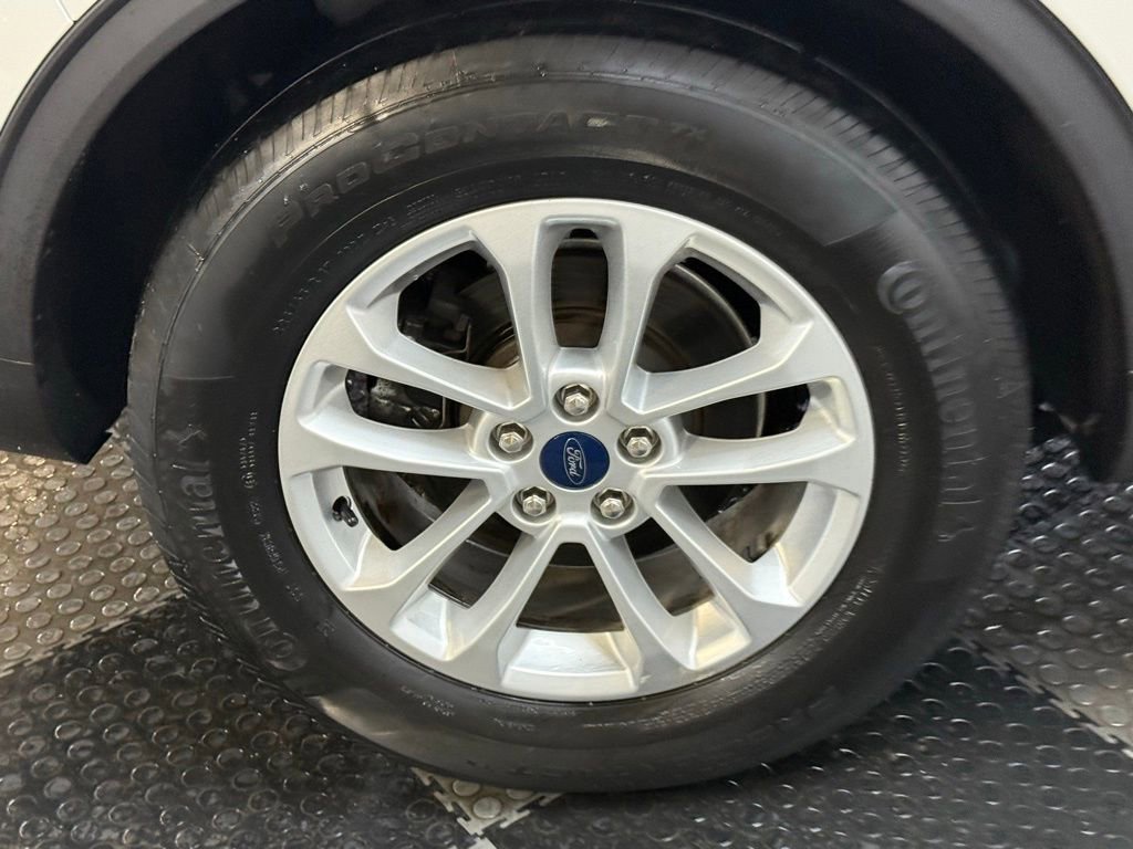 Certified 2020 Ford Escape SE image 50