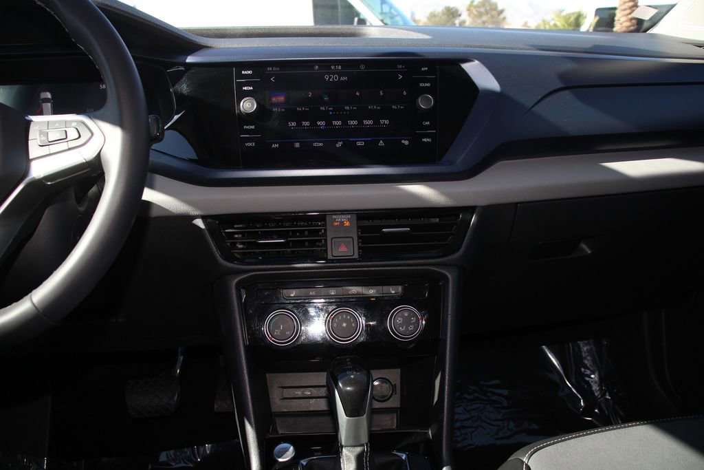 Used 2023 Volkswagen Taos SE image 18