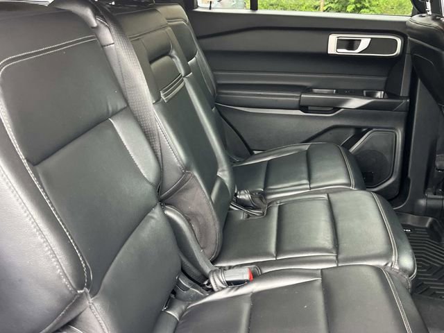 Certified 2020 Ford Explorer XLT w/ Equipment Group 202A RWD image 27