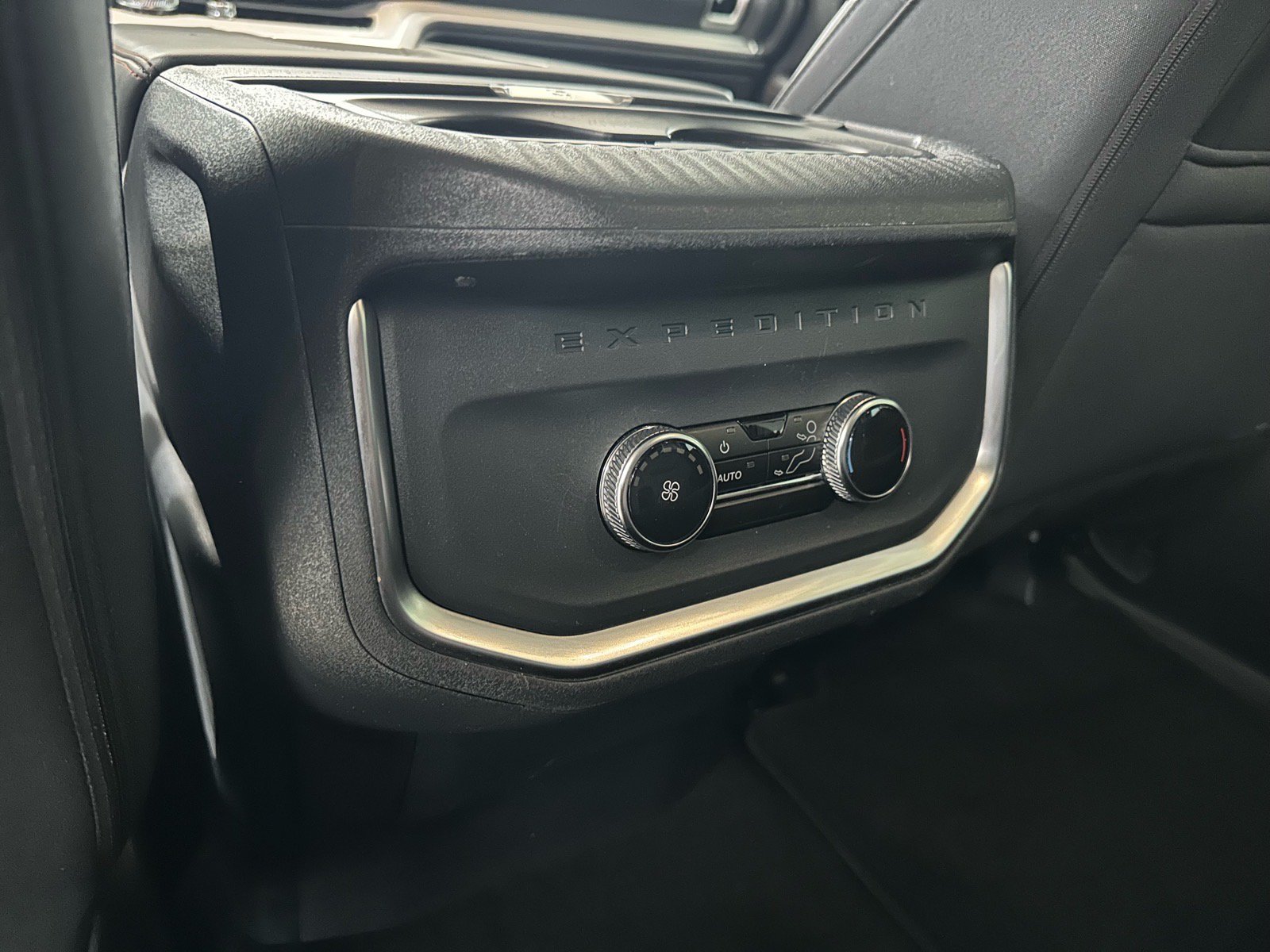 Certified 2025 Ford Expedition Active RWD image 29