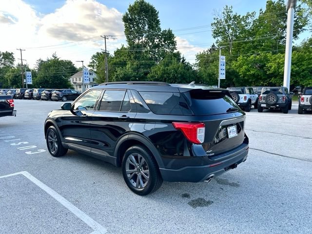 Certified 2023 Ford Explorer XLT w/ Equipment Group 202A AWD/4WD image 12