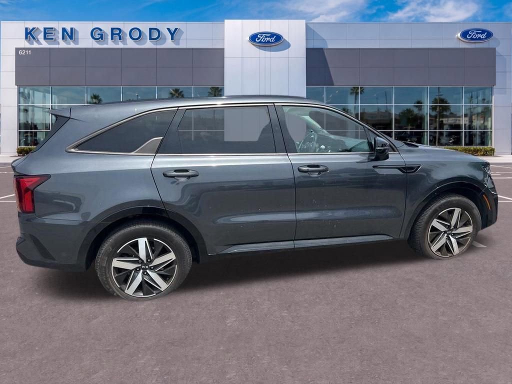 Used 2021 Kia Sorento EX w/ Panoramic Sunroof Package FWD image 47