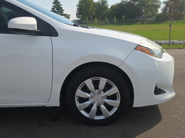 Used 2019 Toyota Corolla LE FWD image 4